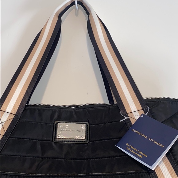 Adrienne Vittadini XLarge duffle Bag NWT - Picture 7 of 14